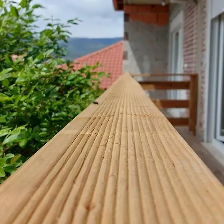 Nathanael Cozy With Balcony Venkovský dům