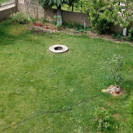 Hétvégi ház Nathanael Cozy With Balcony