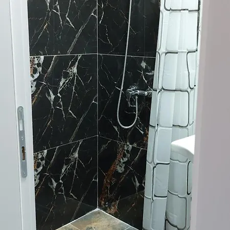 Nathanael Cozy With Balcony * Pogradec