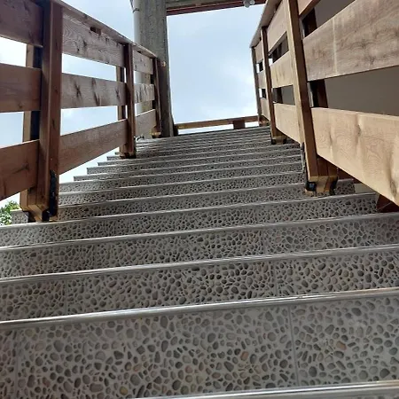 Nathanael Cozy With Balcony * Pogradec