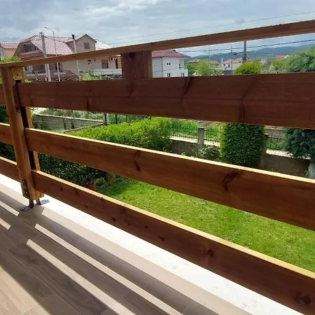 Hétvégi ház Nathanael Cozy With Balcony