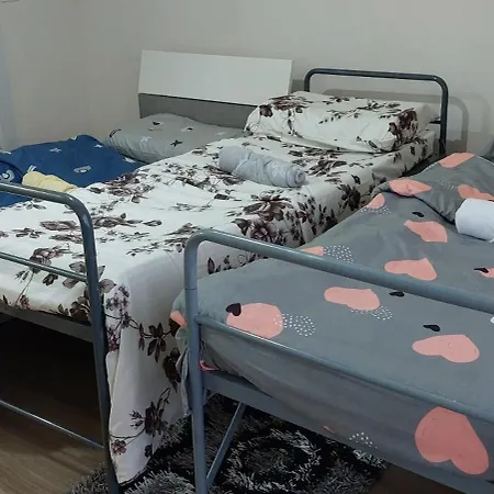 Nathanael Cozy With Balcony Hétvégi ház *