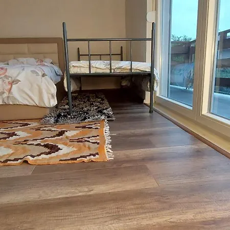 Hétvégi ház Nathanael Cozy With Balcony *