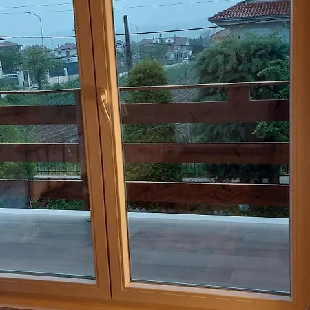 Nathanael Cozy With Balcony Hétvégi ház Pogradec