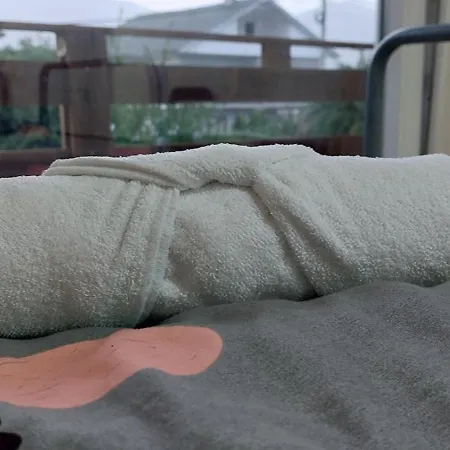 Nathanael Cozy With Balcony カントリーハウス