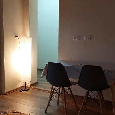 Nathanael Cozy With Balcony * Pogradec