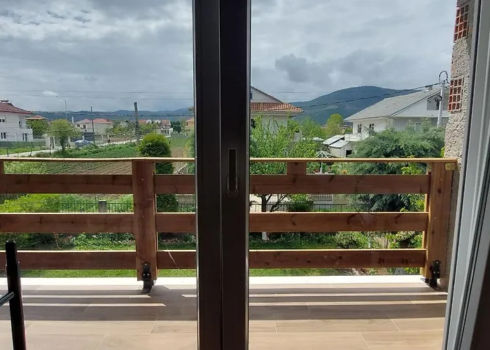 Kır Evi Nathanael Cozy With Balcony Pogradaş