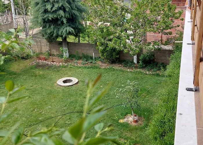 Nathanael Cozy With Balcony Séjour à la campagne