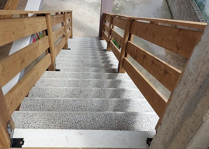 Nathanael Cozy With Balcony *