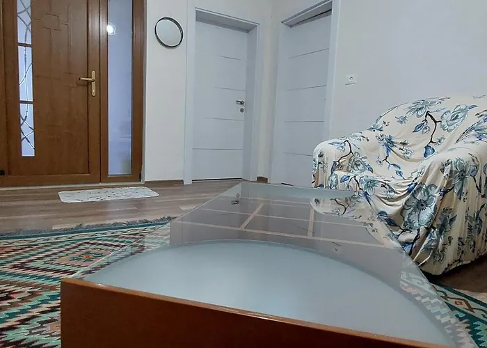 Nathanael Cozy With Balcony Séjour à la campagne *